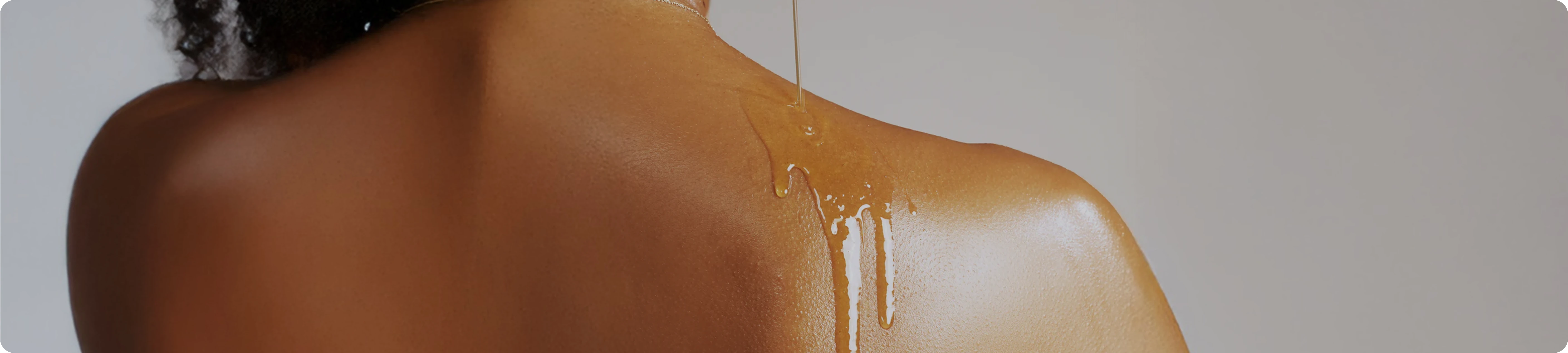 Body Oil Banner Background